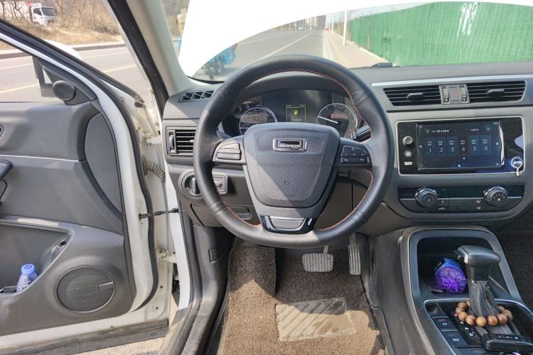 Used Qoros 5 2016 1.6T Automatic Comfort Model Steering Wheel