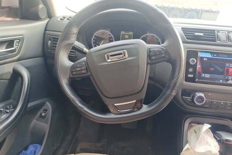 Used Qoros 5 2016 1.6T Automatic Elite Model Steering Wheel