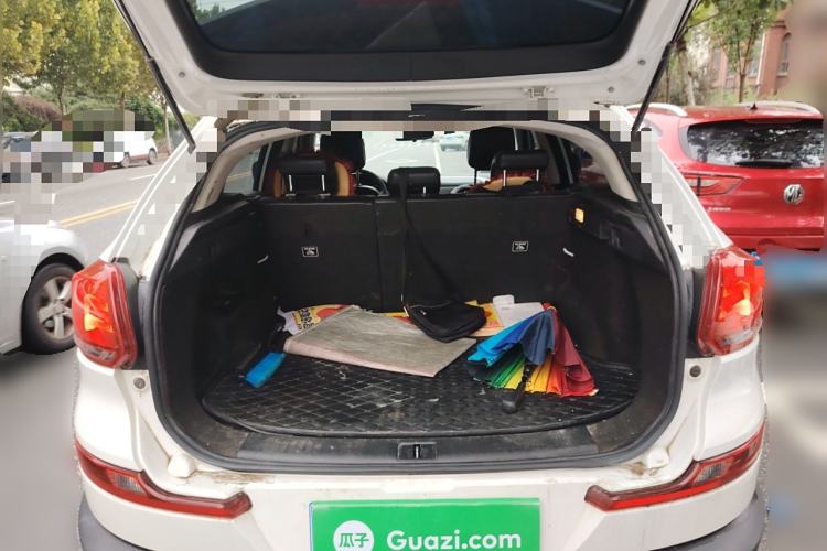 Used Qoros 5 2016 1.6T Automatic Elite Model Trunk