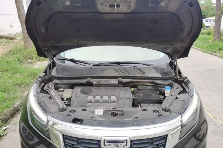 Used Qoros 5 2017 1.6T Automatic Prestige Model Engine Bay