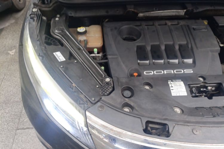 Used Qoros 5 2017 1.6T Automatic Flagship Model Engine Bay Right