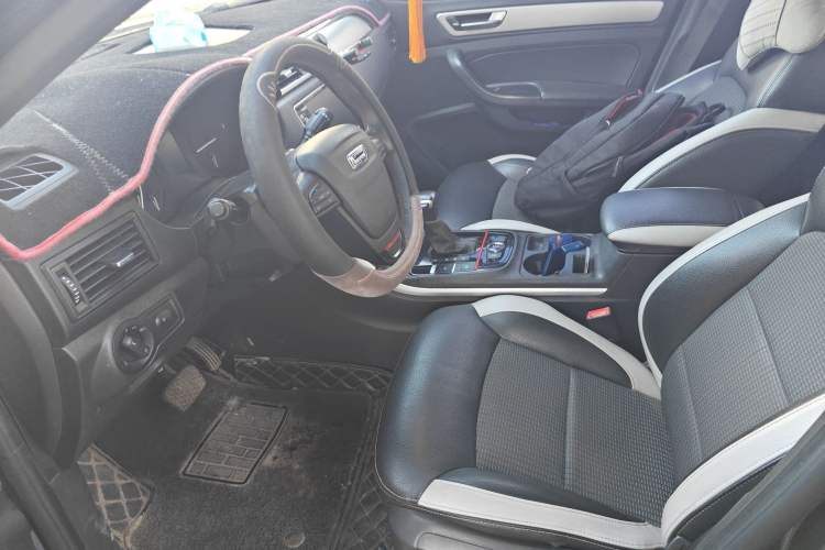 Used Qoros 5 2017 1.6T Automatic Prestige Model Left Front Seat