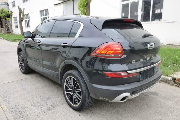 Used Qoros 5 2017 1.6T Automatic Prestige Model Rear Left 45 Deg