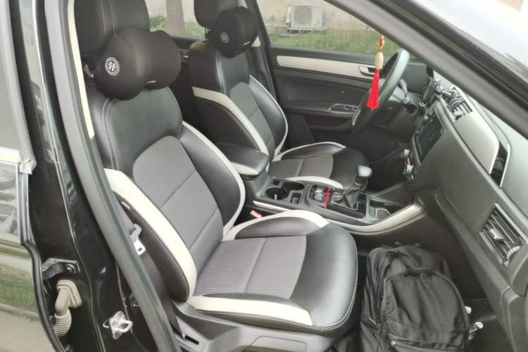 Used Qoros 5 2017 1.6T Automatic Prestige Model Right Front Seat