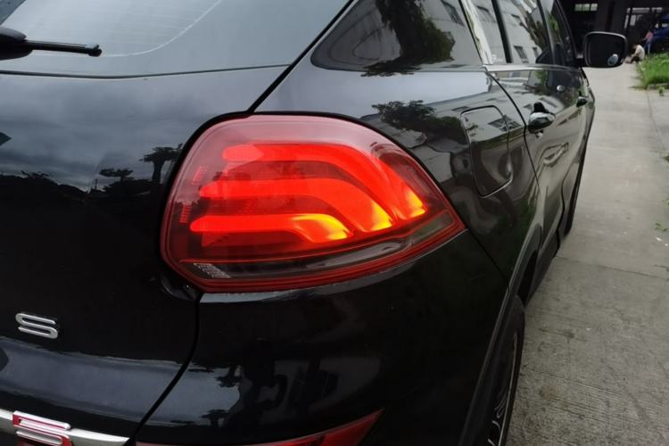 Used Qoros 5 2017 1.6T Automatic Prestige Model Right Rear Taillight