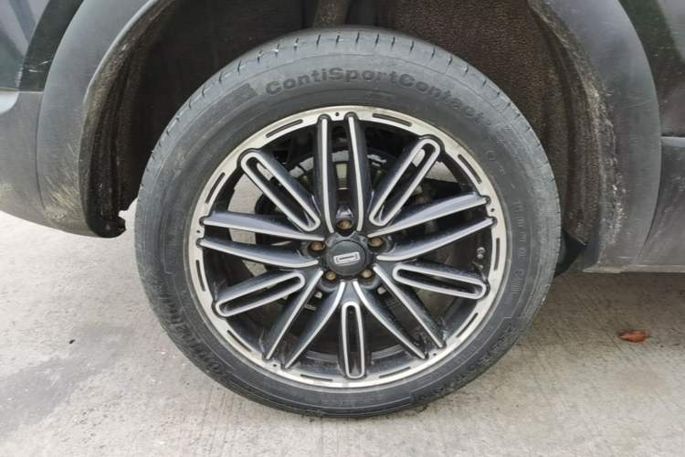 Used Qoros 5 2017 1.6T Automatic Prestige Model Right Rear Wheel Hub