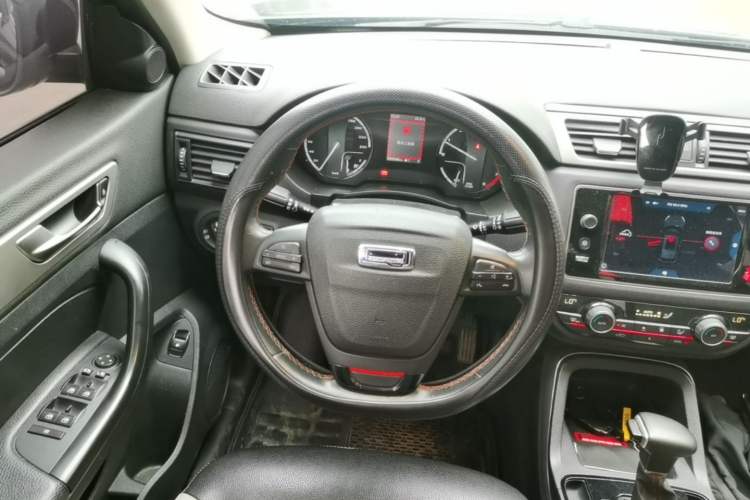 Used Qoros 5 2017 1.6T Automatic Prestige Model Steering Wheel