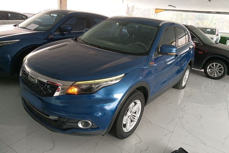 Used Qoros 5 2017 1.6T Automatic Leading Model Guazi used car, China used car export, Used car for sale, Used Qoros cars, Cheapest cars for sale
