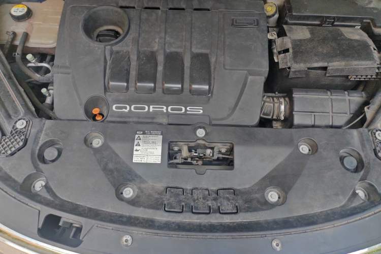 Used Qoros 5 2017 1.6T Automatic Flagship Model Engine Bay