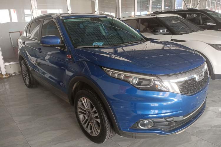 Used Qoros 5 2017 1.6T Automatic Prestige Model Front Right 45 Deg