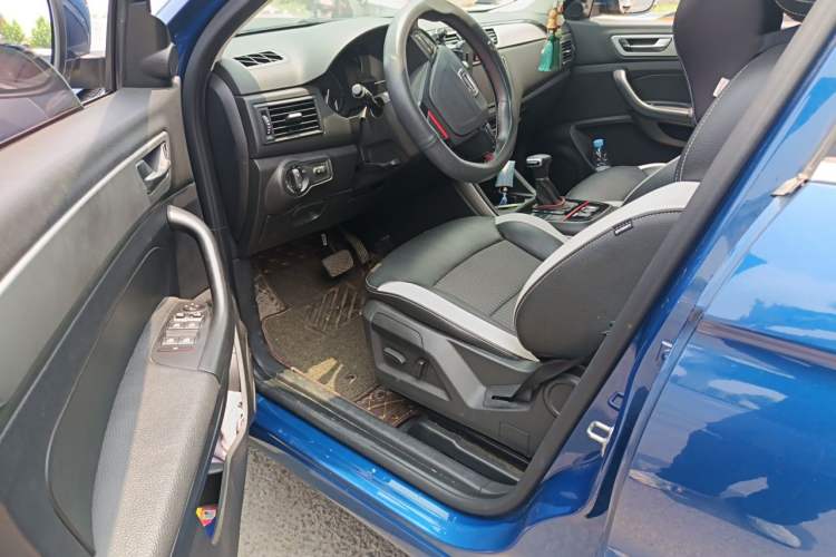 Used Qoros 5 2017 1.6T Automatic Prestige Model Left Front Seat