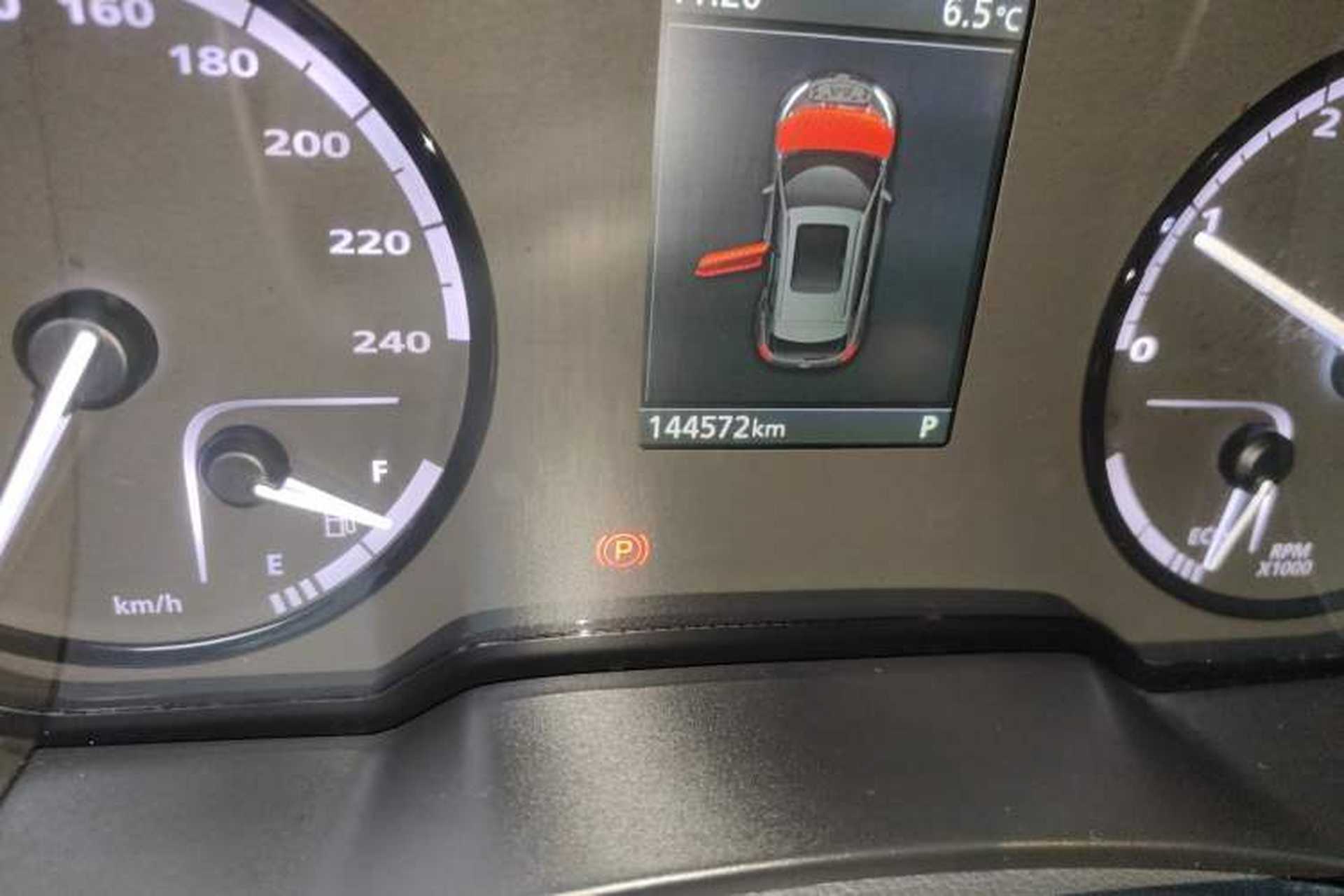 Used Qoros 5 2017 1.6T Automatic Prestige Model Odometer Close Up