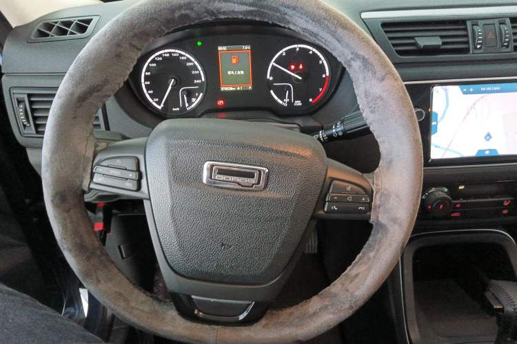 Used Qoros 5 2017 1.6T Automatic Leading Model Steering Wheel