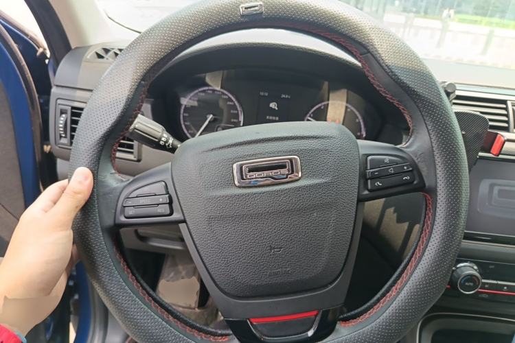 Used Qoros 5 2017 1.6T Automatic Prestige Model Steering Wheel