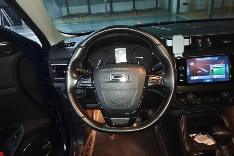 Used Qoros 5 2017 1.6T Automatic Flagship Model Steering Wheel