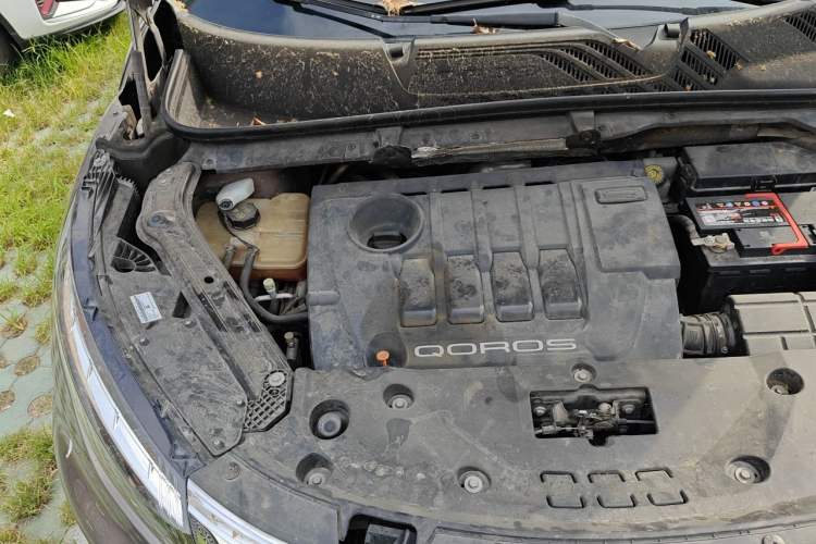 Used Qoros 5 2017 1.6T Automatic Prestige Model Engine Bay Right
