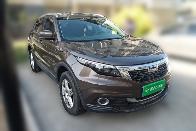 Used Qoros 5 2017 1.6T Manual Leading Model Front Right 45 Deg