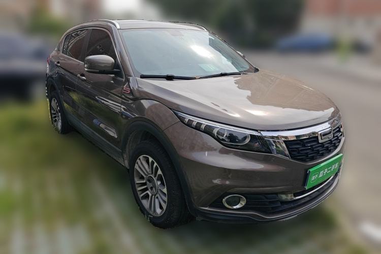 Used Qoros 5 2017 1.6T Automatic Prestige Model Front Right 45 Deg