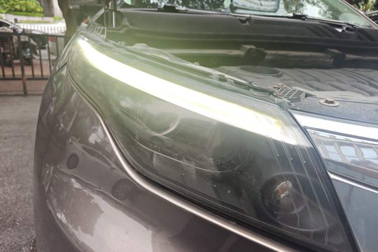 Used Qoros 5 2017 1.6T Automatic Leading Model Right Front Headlight