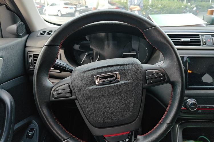 Used Qoros 5 2017 1.6T Automatic Prestige Model Steering Wheel