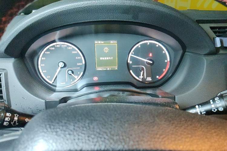 Used Qoros 5 2017 1.6T Automatic Prestige Model Instrument Cluster