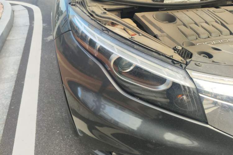 Used Qoros 5 2017 1.6T Automatic Prestige Model Right Front Headlight