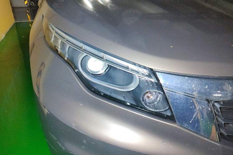Used Qoros 5 2017 1.6T Automatic Prestige Model Right Front Headlight
