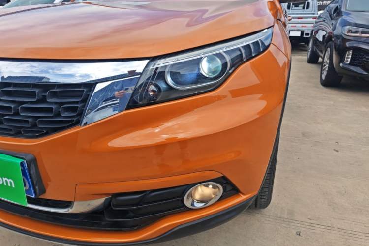 Used Qoros 5 2017 1.6T Automatic Prestige Model Left Front Headlight
