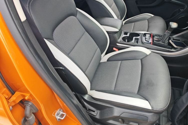 Used Qoros 5 2017 1.6T Automatic Prestige Model Right Front Seat