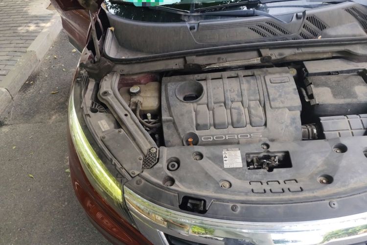 Used Qoros 5 2017 1.6T Automatic Flagship Model Engine Bay Right