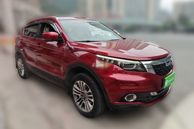 Used Qoros 5 2017 1.6T Automatic Prestige Model Front Right 45 Deg