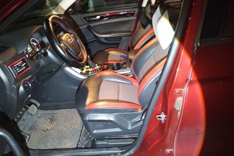 Used Qoros 5 2017 1.6T Automatic New Elite Model Left Front Seat