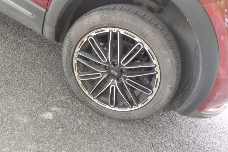 Used Qoros 5 2017 1.6T Automatic Flagship Model Right Front Wheel Hub