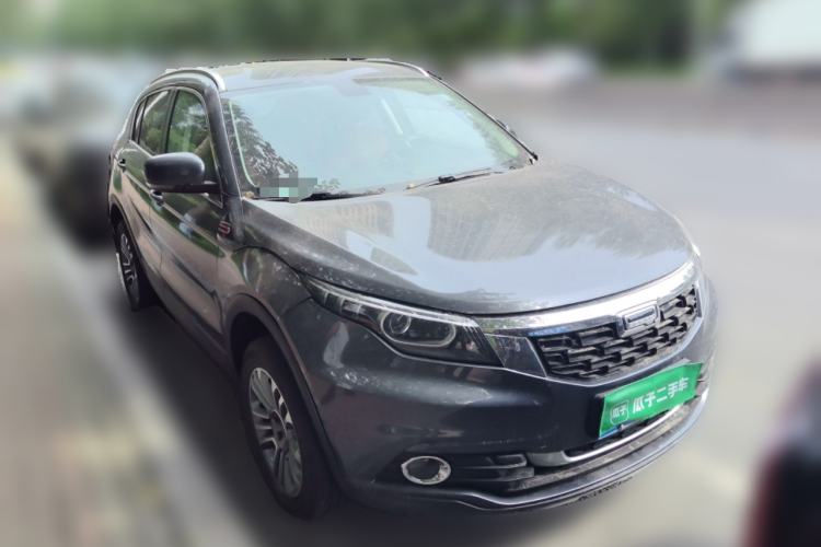 Used Qoros 5 2017 1.6T Automatic Prestige Model Front Right 45 Deg