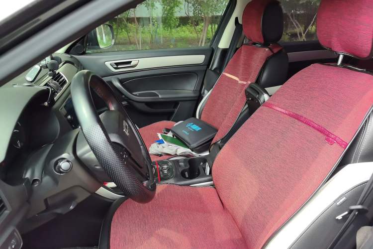 Used Qoros 5 2017 1.6T Automatic Prestige Model Left Front Seat