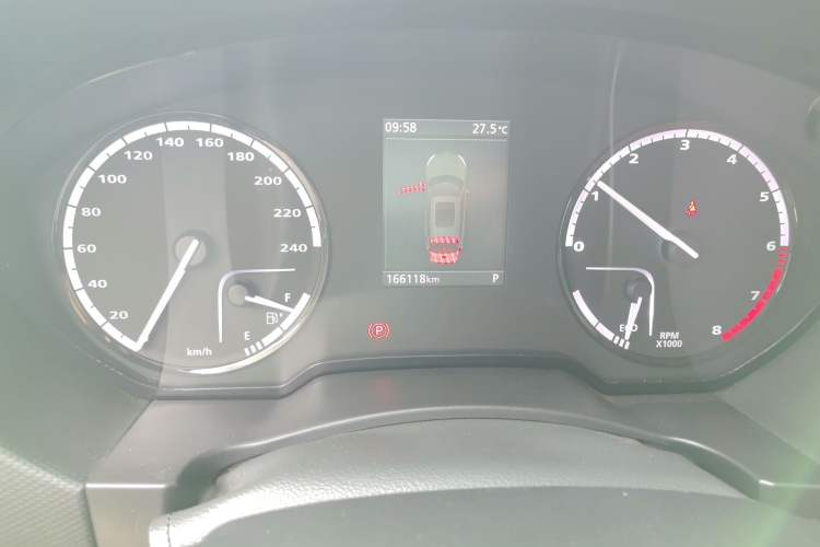 Used Qoros 5 2017 1.6T Automatic Prestige Model Odometer Close Up
