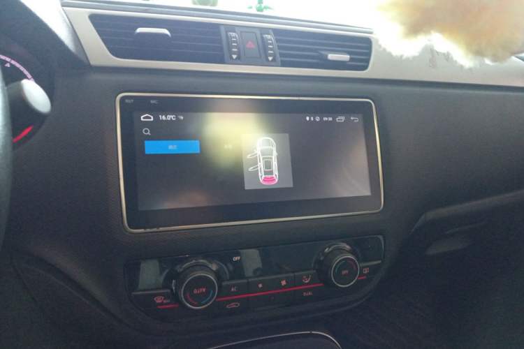 Used Qoros 5 2017 1.6T Automatic New Elite Model Audio And AC Panel