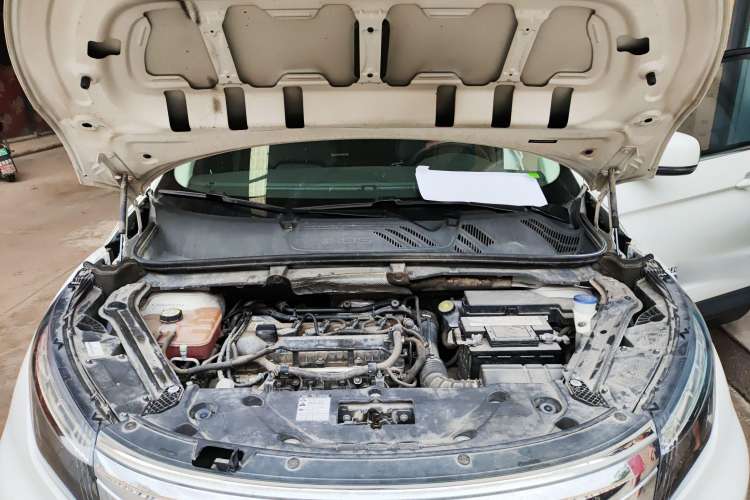 Used Qoros 5 2017 1.6T Manual Leading Model Engine Bay