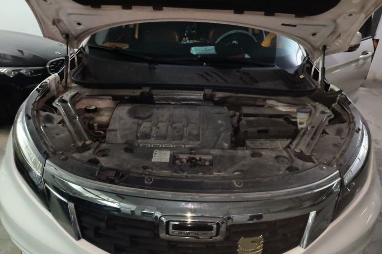 Used Qoros 5 2017 1.6T Automatic New Elite Model Engine Bay