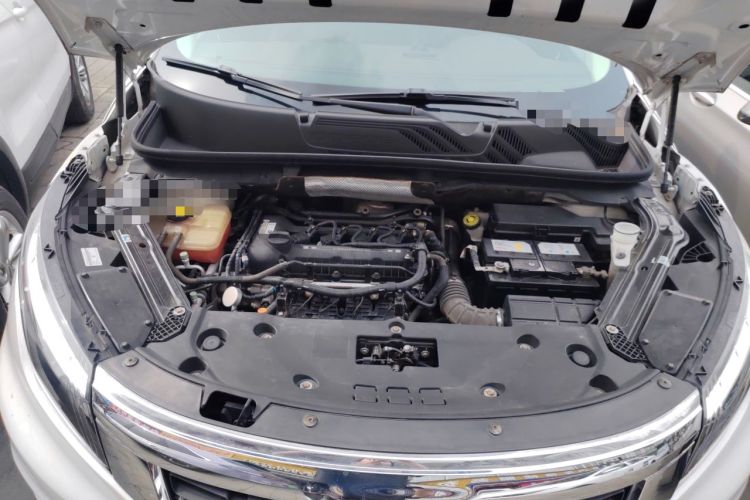 Used Qoros 5 2017 1.6T Automatic Leading Model Engine Bay