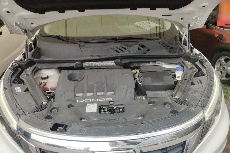Used Qoros 5 2017 1.6T Automatic Prestige Model Engine Bay