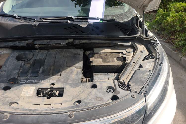 Used Qoros 5 2017 1.6T Automatic Prestige Model Engine Bay Left