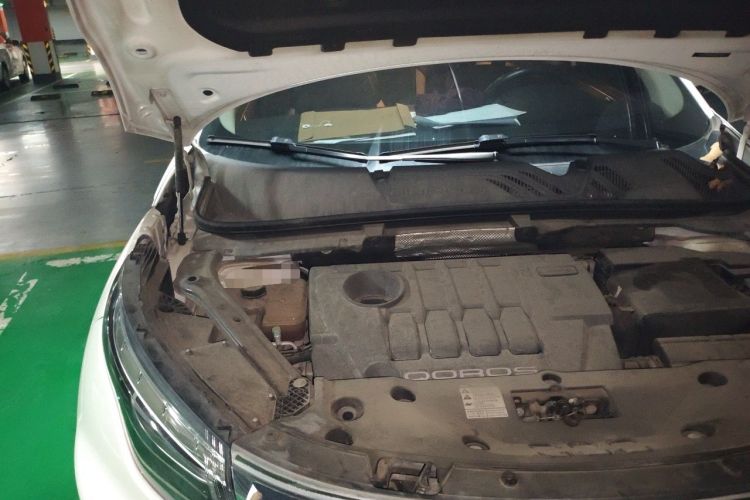 Used Qoros 5 2017 1.6T Automatic Prestige Model Engine Bay Right