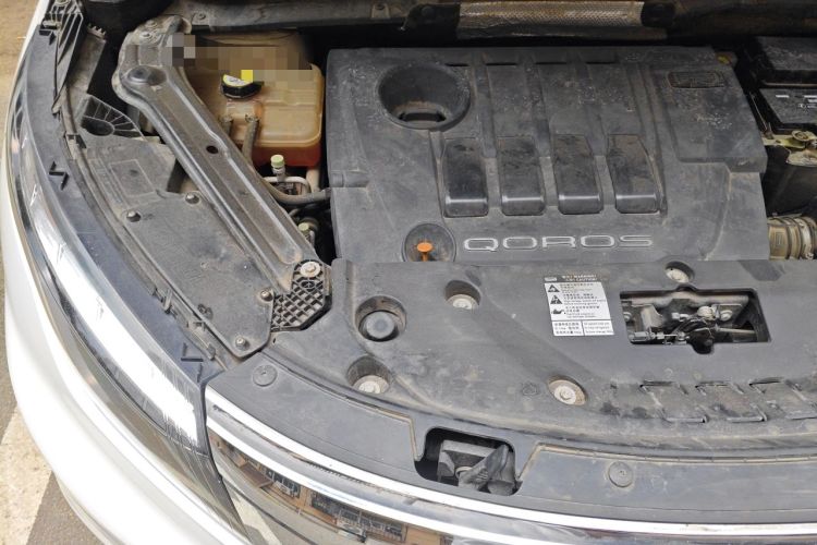 Used Qoros 5 2017 1.6T Automatic Prestige Model Engine Bay Right