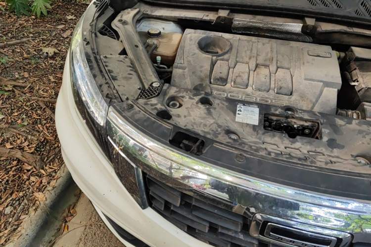 Used Qoros 5 2017 1.6T Automatic Prestige Model Engine Bay Right