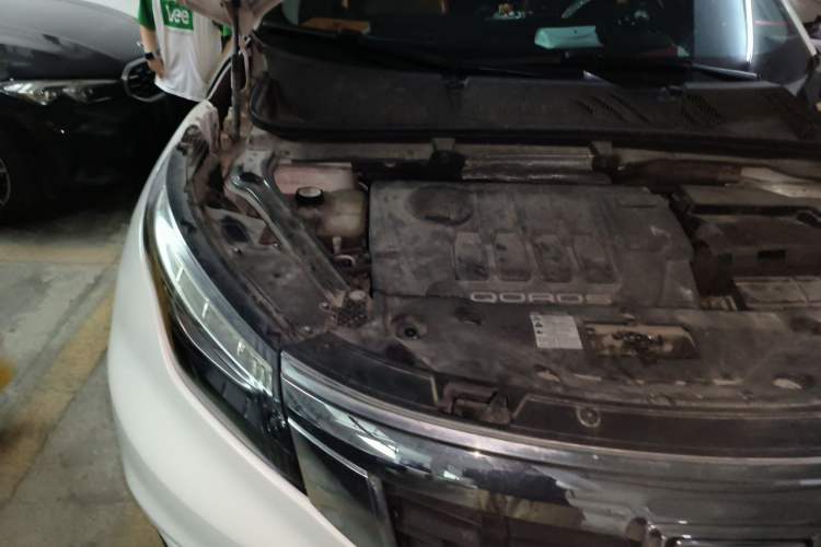 Used Qoros 5 2017 1.6T Automatic New Elite Model Engine Bay Right