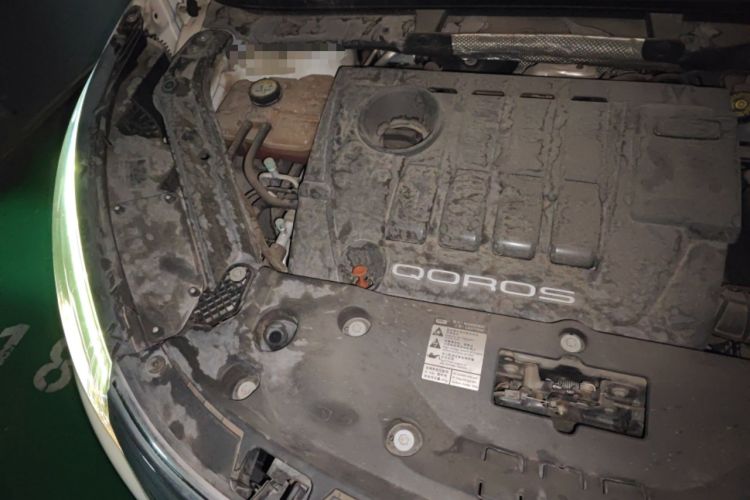 Used Qoros 5 2017 1.6T Automatic Prestige Model Engine Bay Right