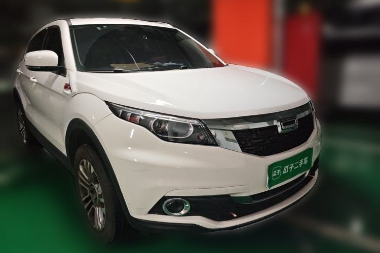 Used Qoros 5 2017 1.6T Automatic Prestige Model Front Right 45 Deg