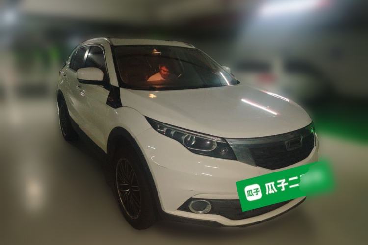 Used Qoros 5 2017 1.6T Automatic New Elite Model Front Right 45 Deg