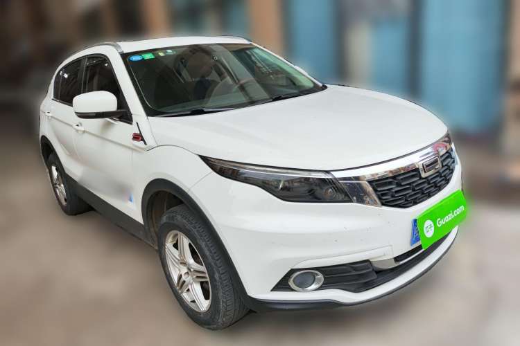 Used Qoros 5 2017 1.6T Manual Leading Model Front Right 45 Deg
